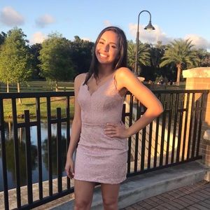 Meet your Posher, Adrianna